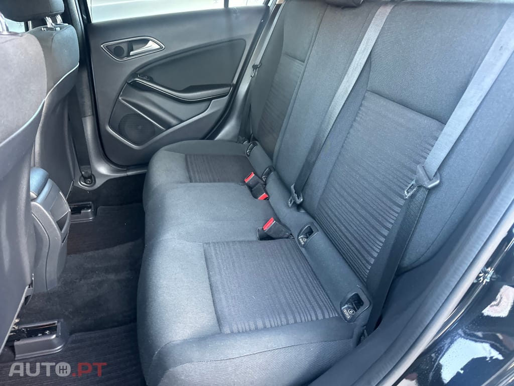 Mercedes-Benz A 180 d Fleet Pack Urban