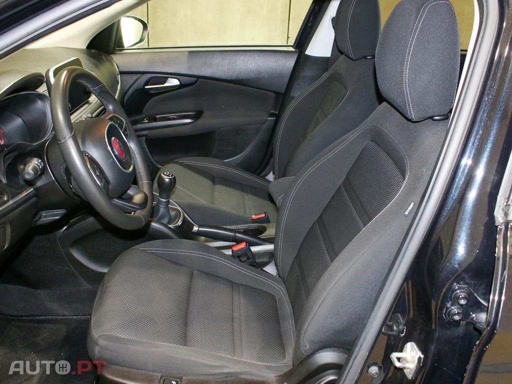 Fiat Tipo 1.3 M-Jet Lounge Tech