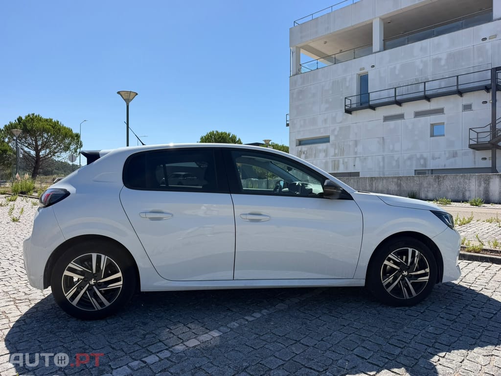 Peugeot 208 Allure Pack