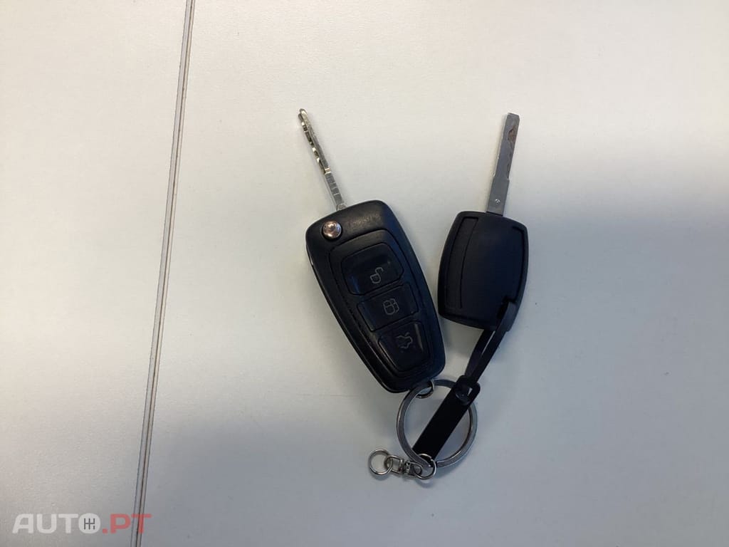 Ford Tourneo Grand 1.6 TDCi Titanium