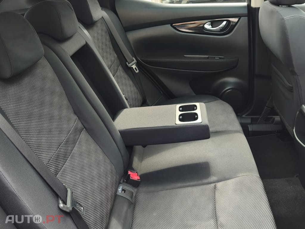 Nissan Qashqai 1.5 dCi N-Connecta