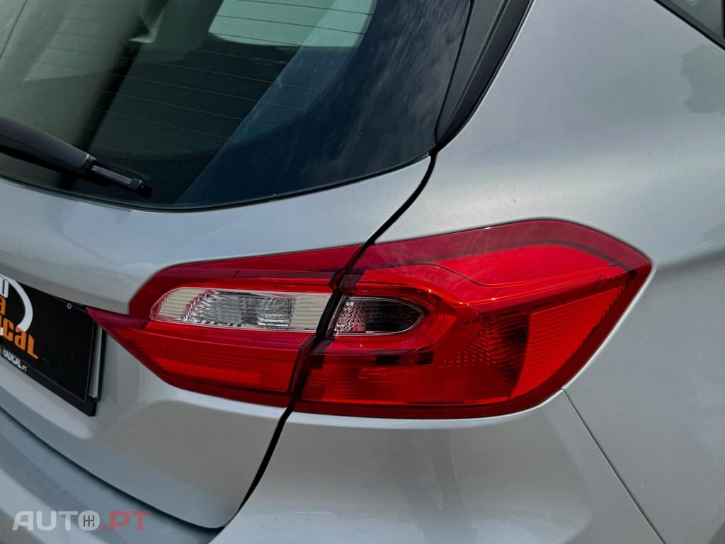 Ford Fiesta 1.1 Ti-VCT Business