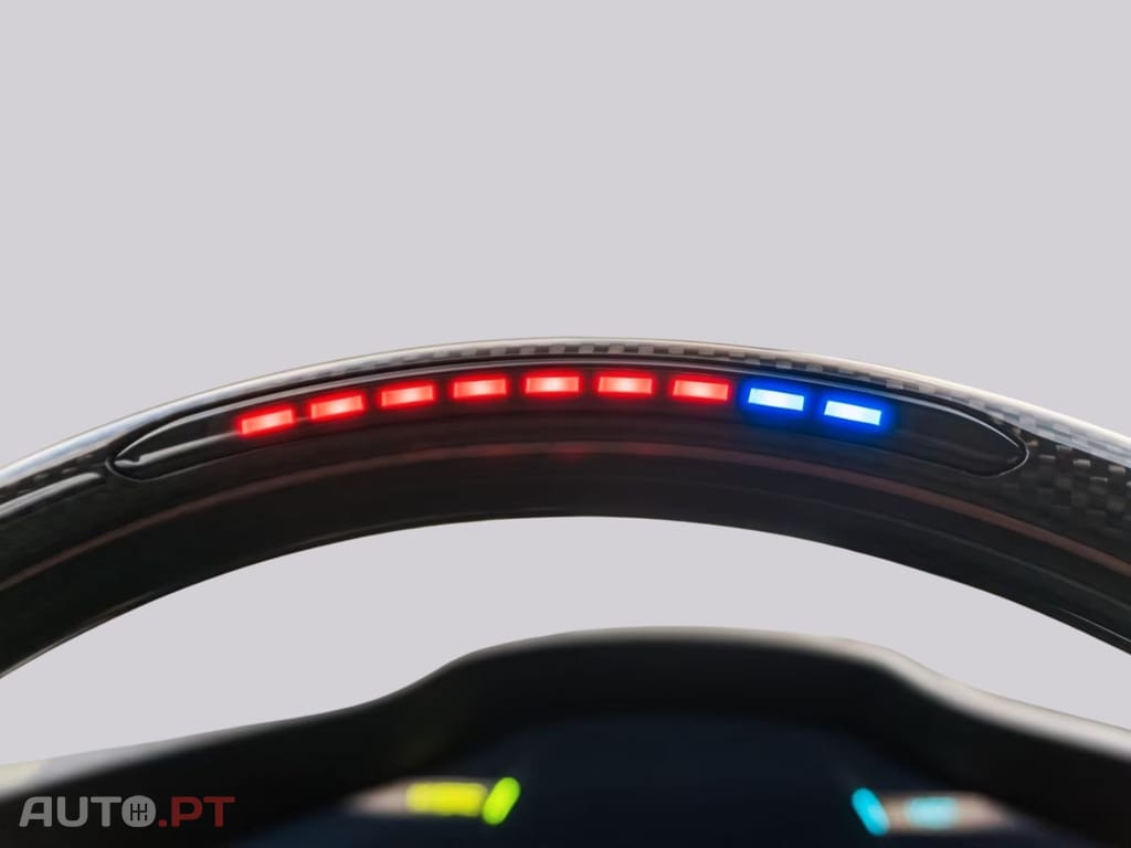 Ferrari SF90 Stradale I.V.A DEDUTIVEL