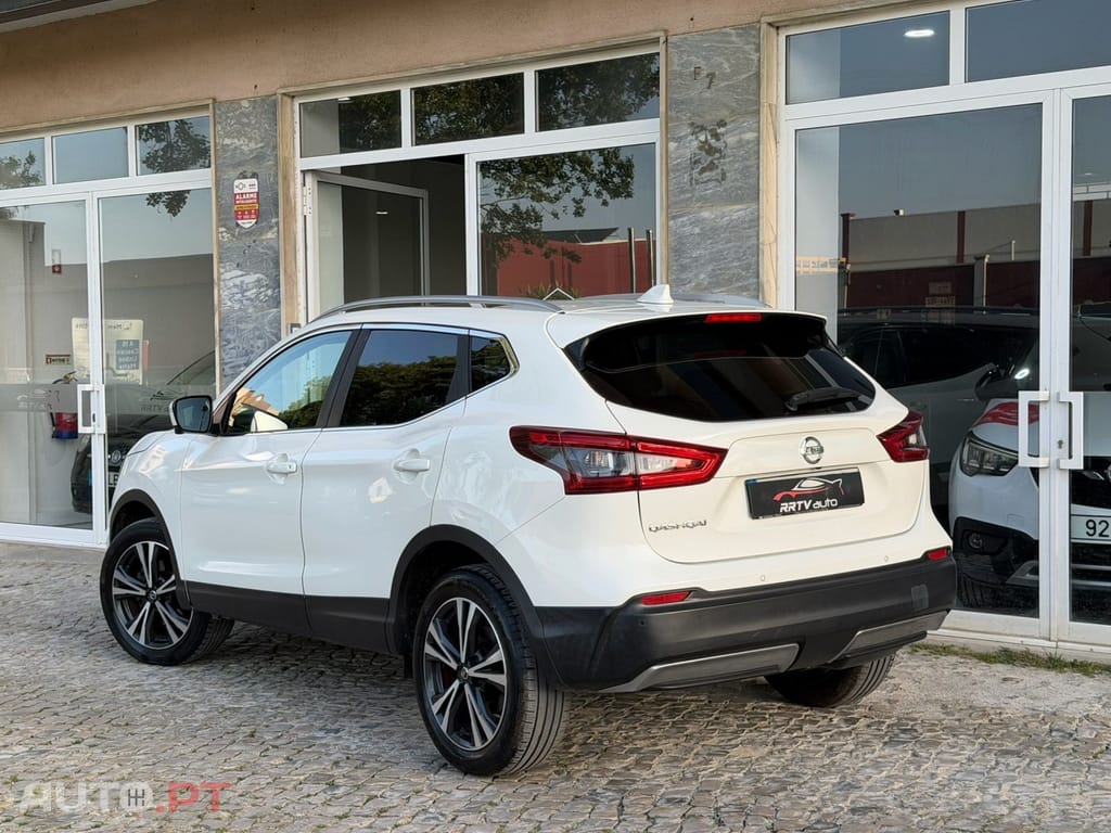 Nissan Qashqai 1.5 dCi N-Connecta J18