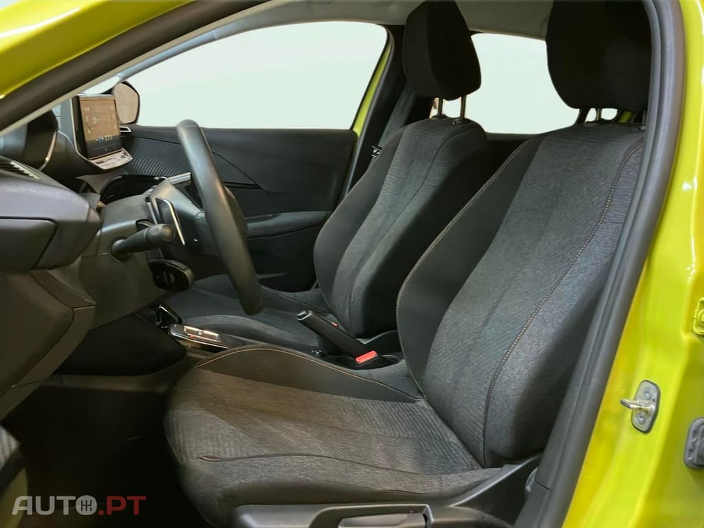 Peugeot 208 1.2 Hybrid Allure e-DCS6