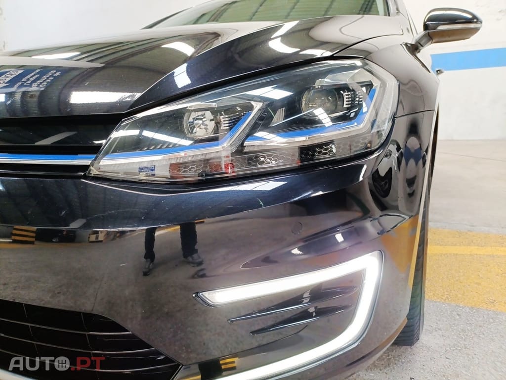 Volkswagen e-Golf AC/DC