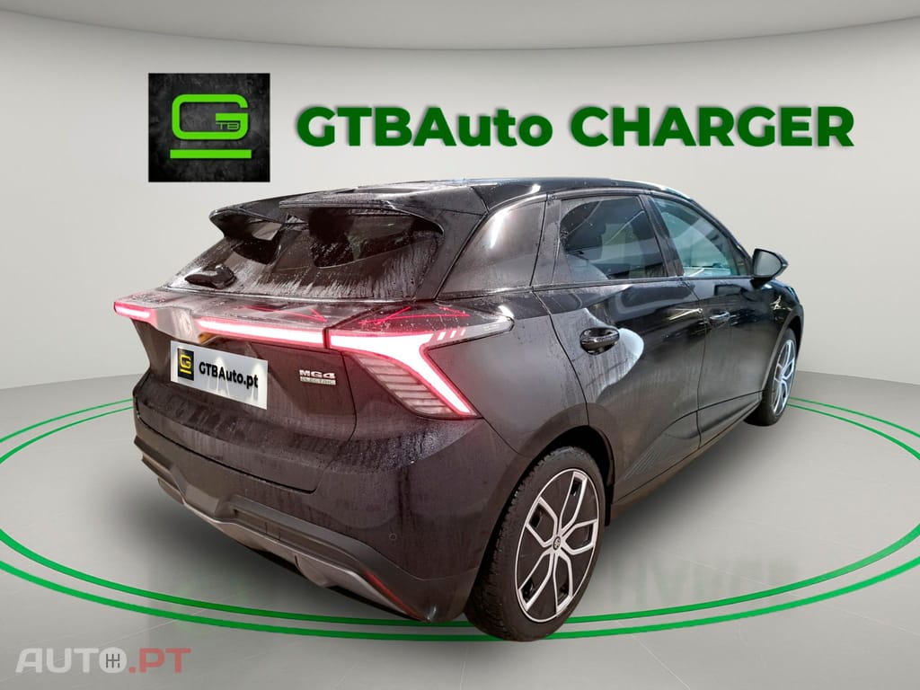 MG MG4 Luxury 64 kWh I.V.A DEDUTIVEL 