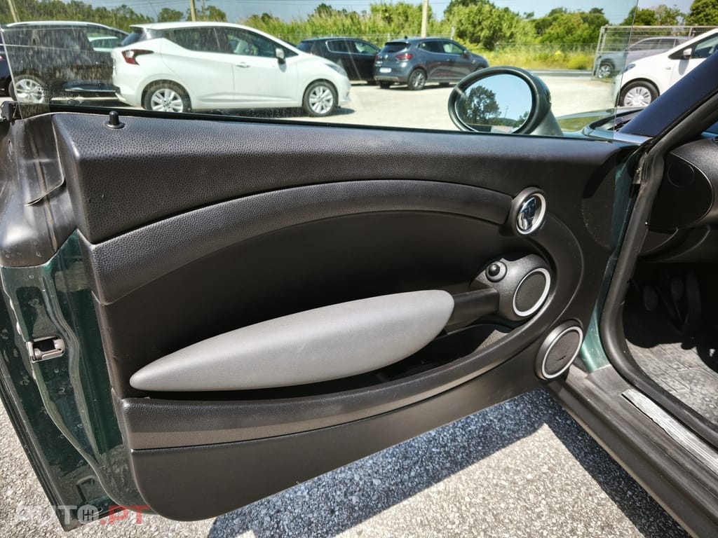 MINI Cooper Cooper D