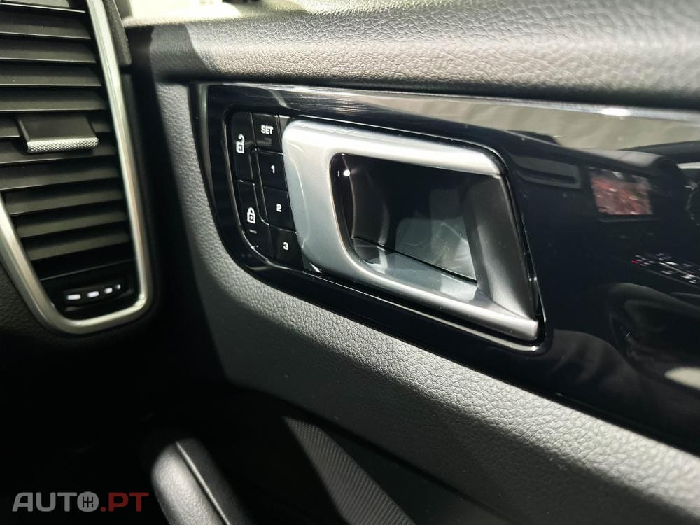 Porsche Cayenne E-Hybrid Platinum Edition