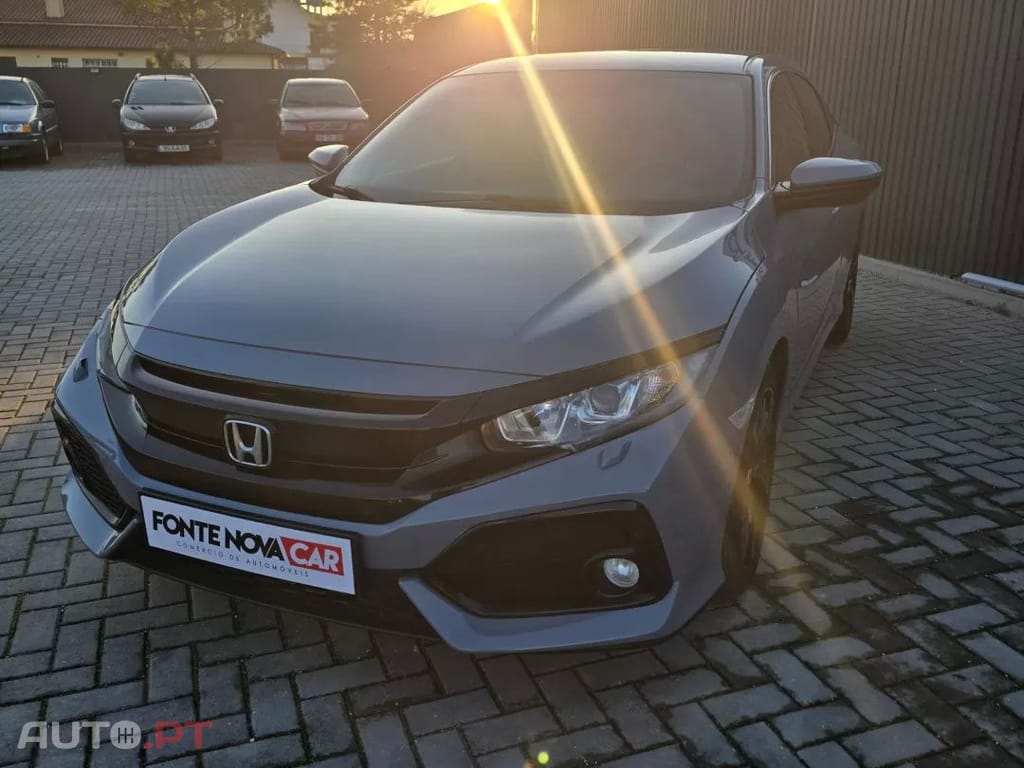 Honda Civic 1.0 i-VTEC Elegance