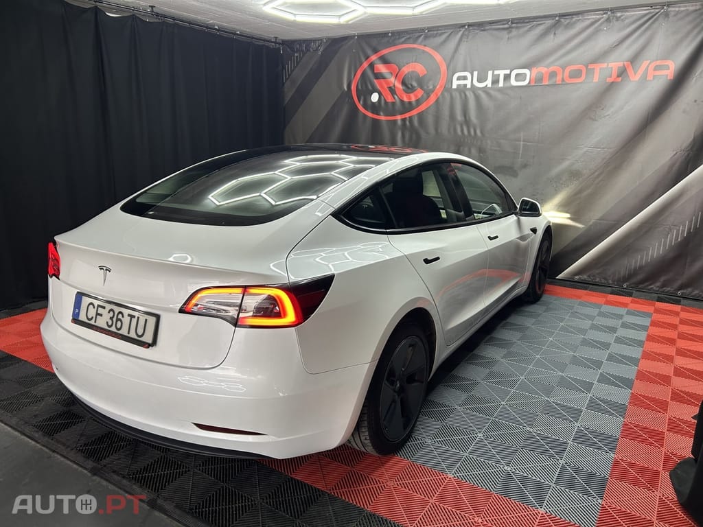 Tesla Model 3 Tração Traseira Standard