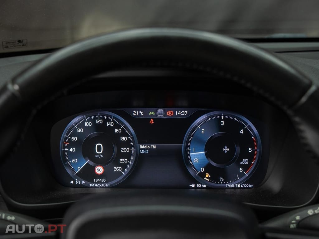 Volvo XC40 2.0 D3 Momentum