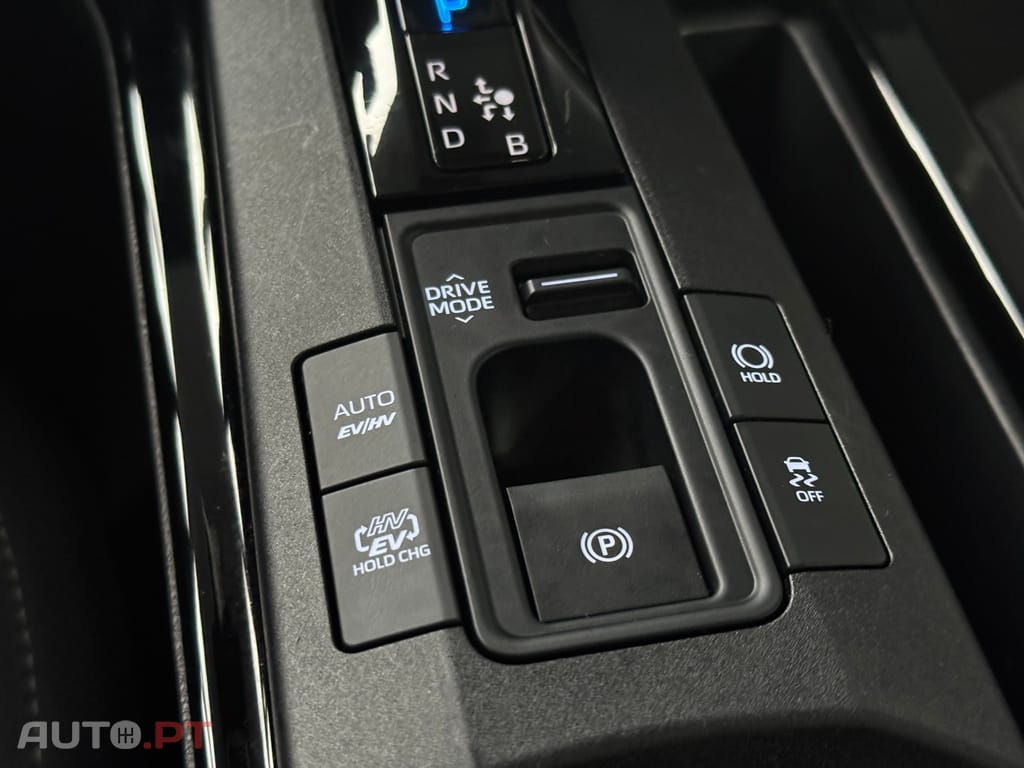 Toyota Prius 2.0 Plug-in Luxury