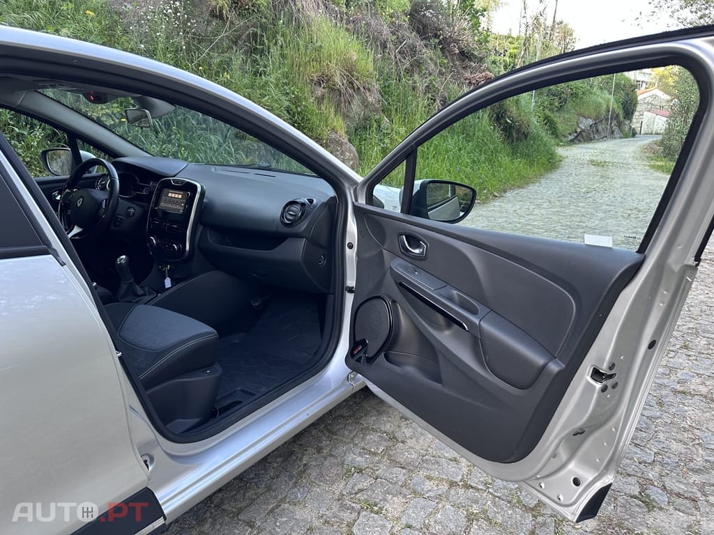 Renault Clio (Energy) TCe 75 Start & Stop LIMITED