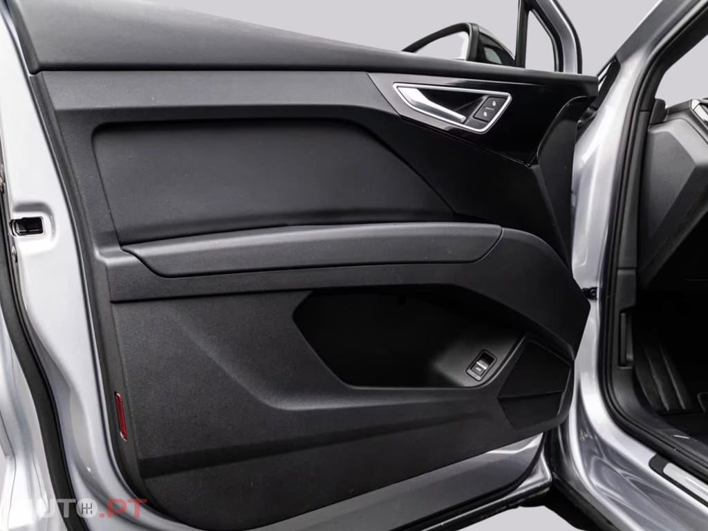 Audi Q4 E-Tron 40 S LINE I.V.A DEDUTIVEL 