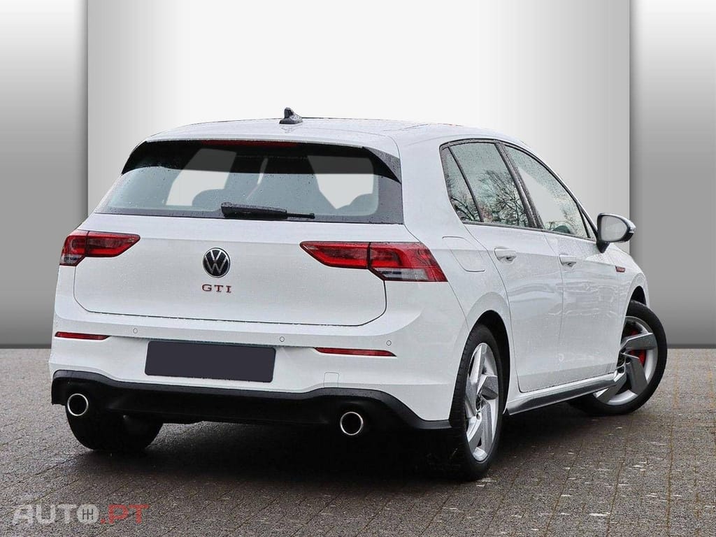 Volkswagen Golf 2.0 TSI GTI DSG