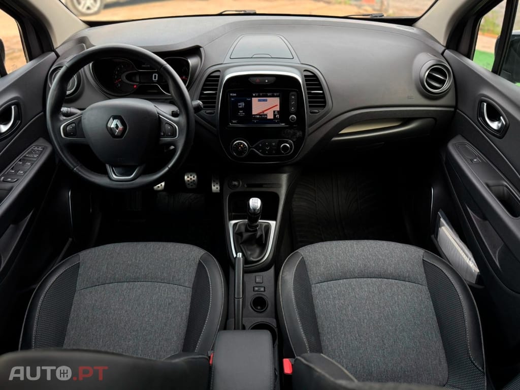 Renault Captur 1.2 TCe Initiale Paris