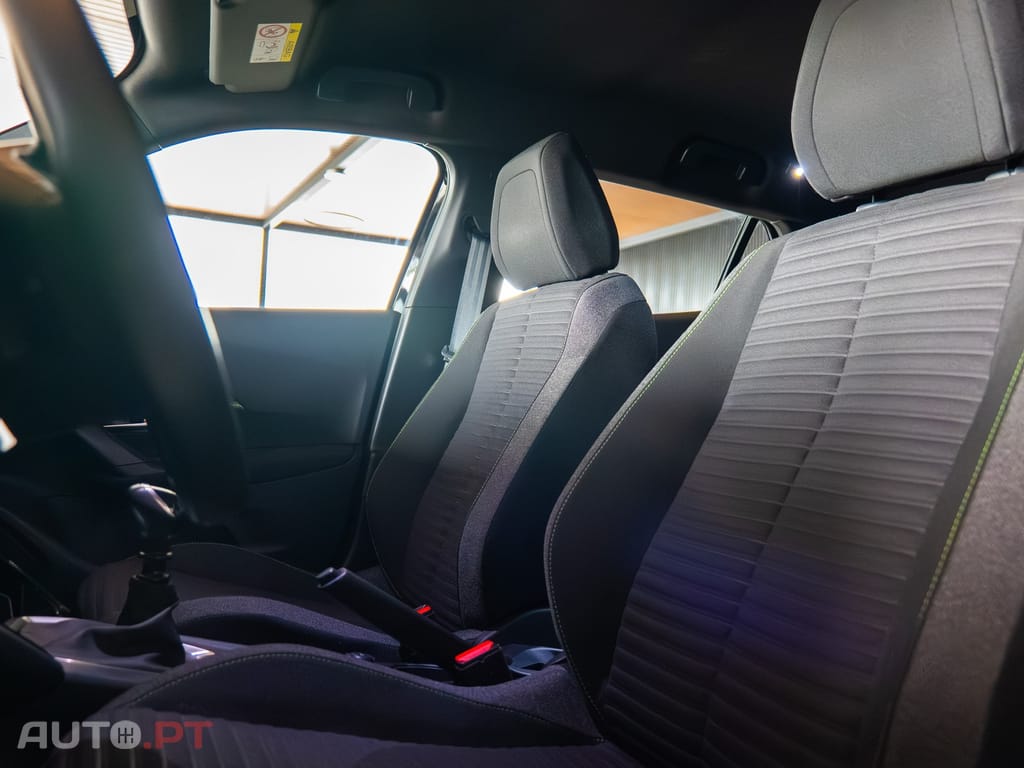 Peugeot 2008 1.2 PureTech Active Pack