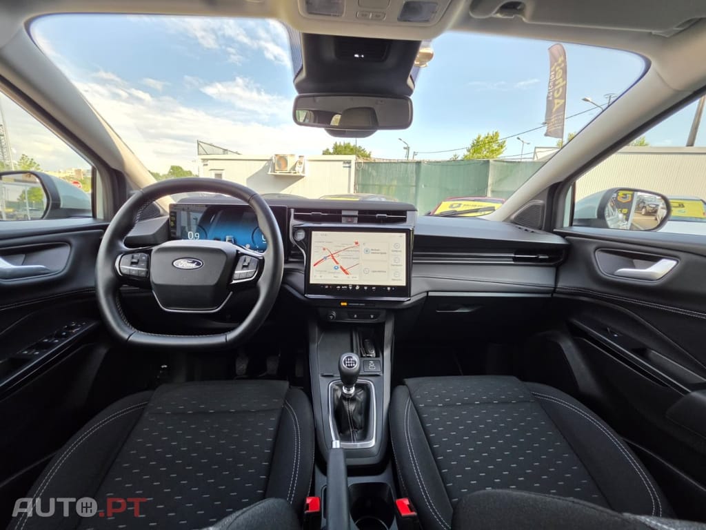 Ford Puma 1.0 EcoBoost MHEV Titanium