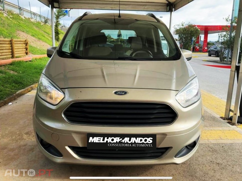 Ford Tourneo 1.0 EcoBoost Titanium