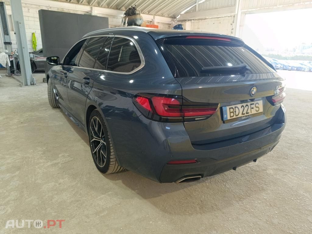 BMW 530 e Pack Desportivo M