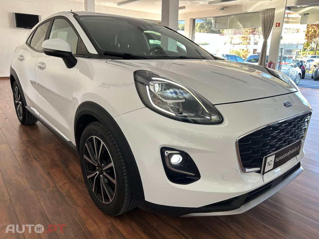 Ford Puma 1.0 EcoBoost MHEV Titanium Design