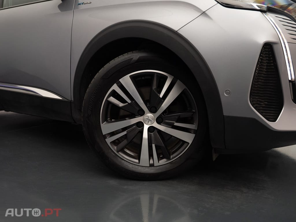 Peugeot 3008 1.6 Hybrid Allure e-EAT8