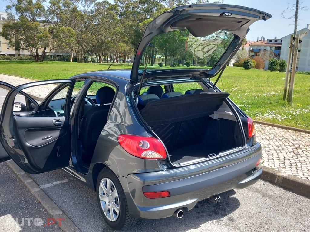 Peugeot 206 + 1.4 HDI Basis