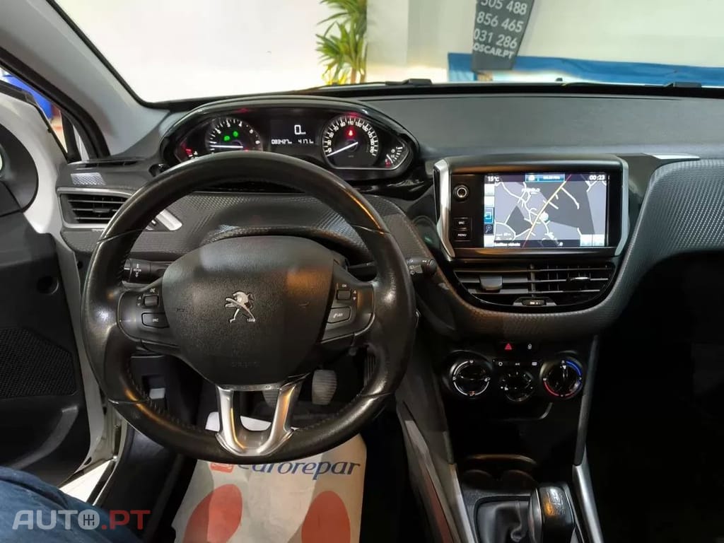 Peugeot 2008 1.2 PureTech Style