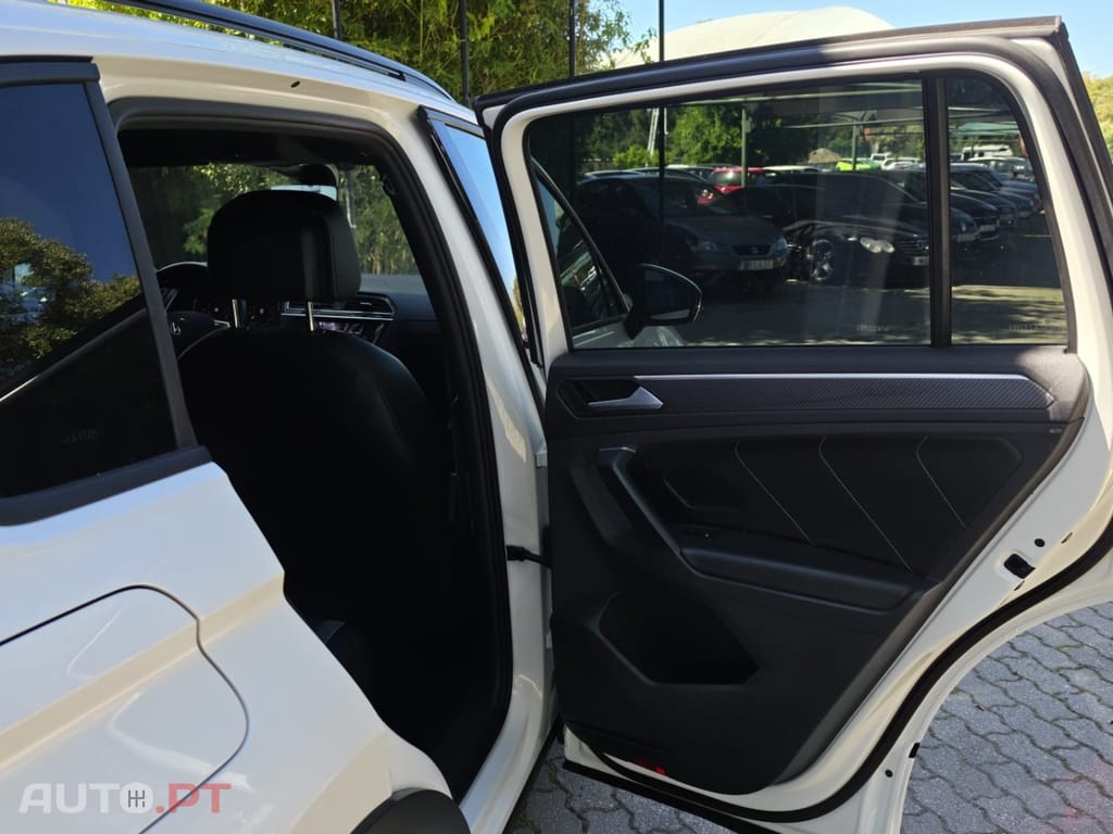 Volkswagen Tiguan 1.4 TSI eHybrid R-Line DSG