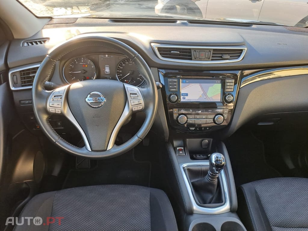 Nissan Qashqai 1.2 DIG-T N-Connecta 18
