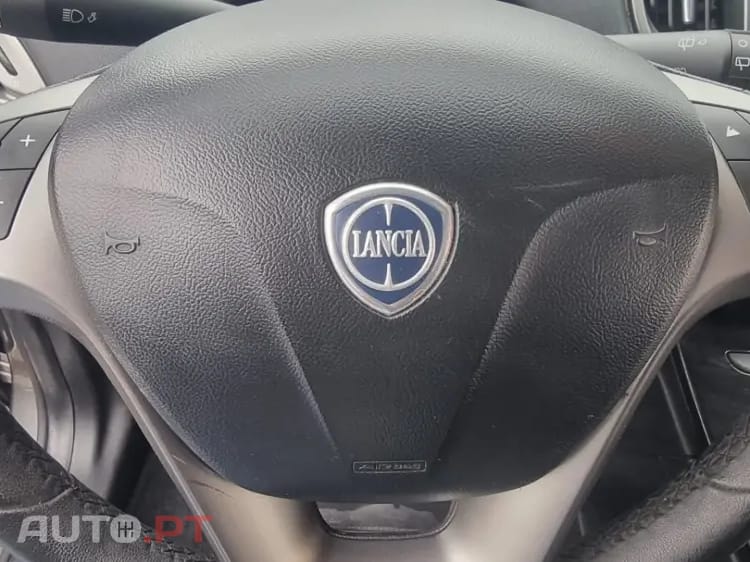 Lancia Ypsilon 1.2 S&S Platinum