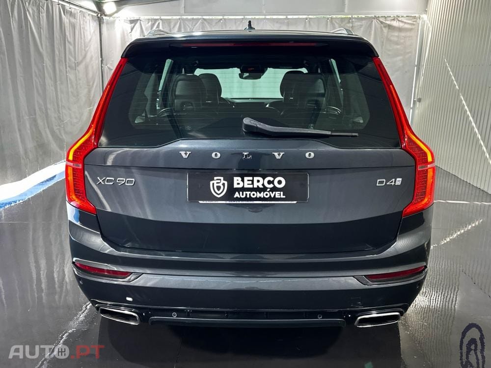 Volvo XC90 2.0 D4 R-Design