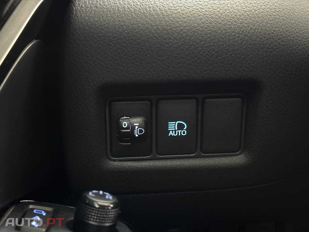 Toyota C-HR 2.0 Hybrid Square Collection