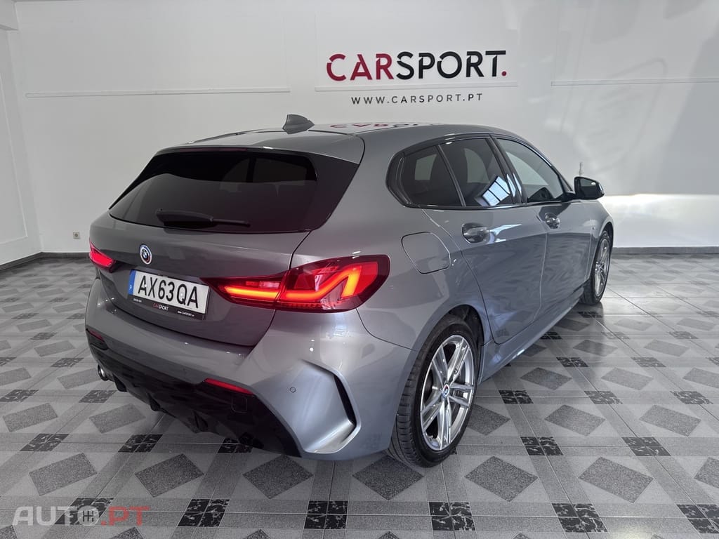 BMW 116 d Pack Desportivo M Auto