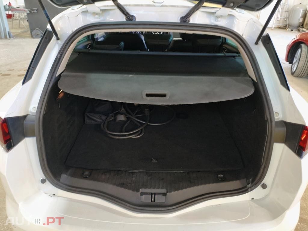 Renault Mégane Sport Tourer 1.6 E-Tech Plug-In Intens