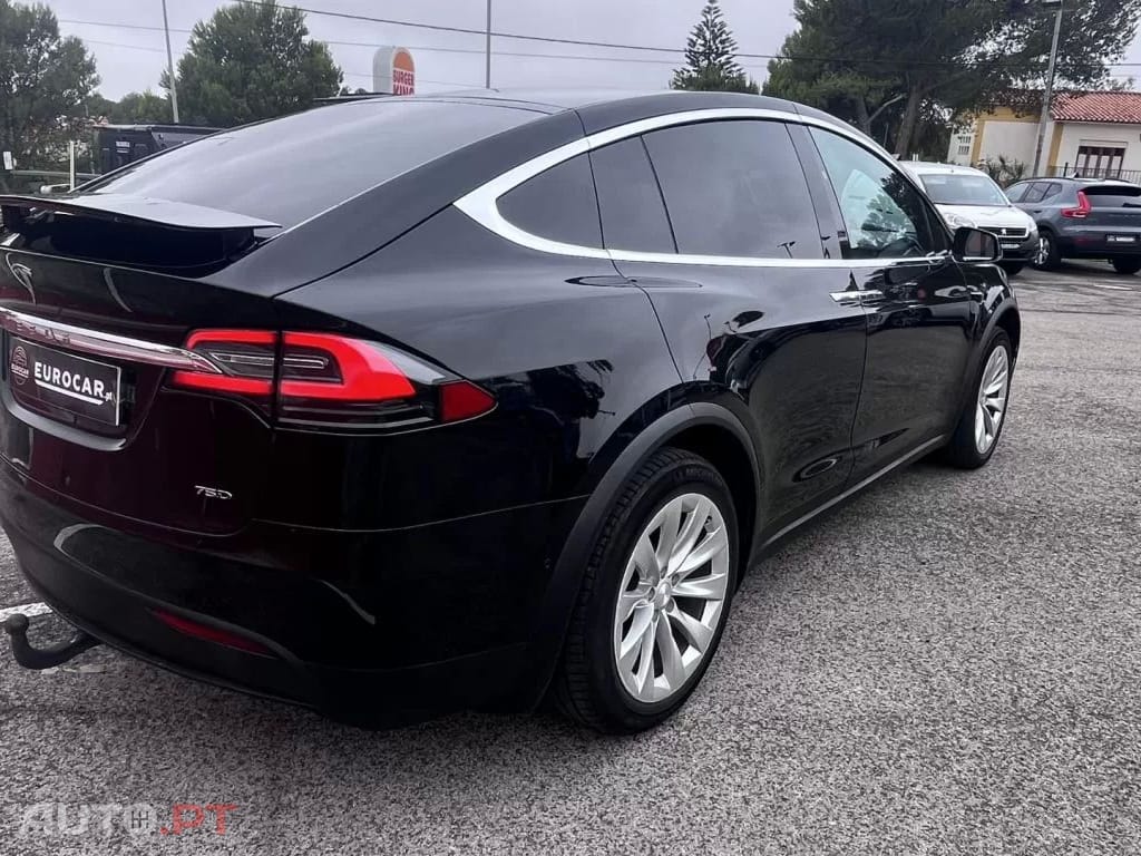 Tesla Model X 75D