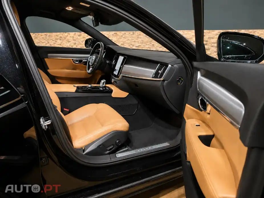 Volvo S90 2.0 T8 Momentum AWD Geartronic