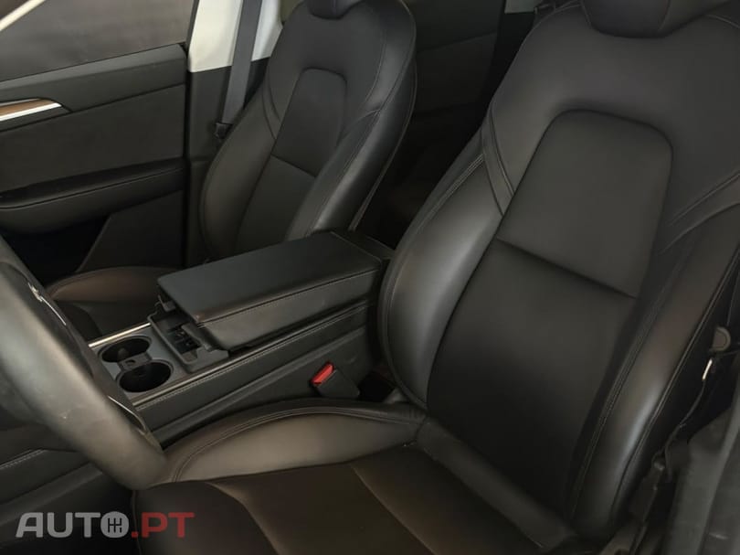 Tesla Model Y Tração Traseira