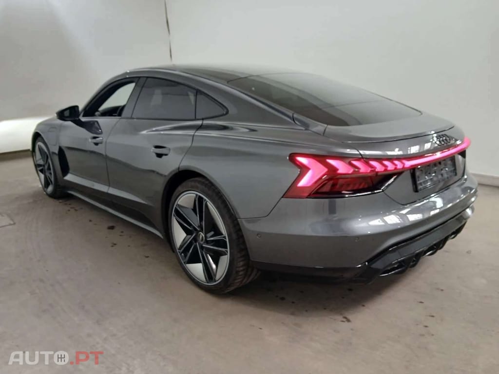 Audi E-Tron GT quattro