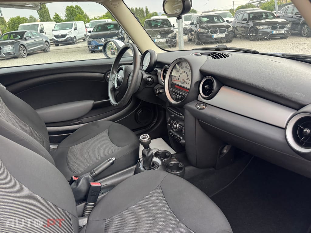 MINI Cooper One D