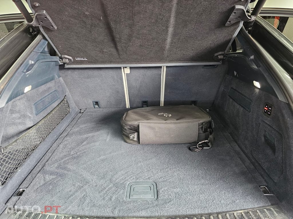 Porsche Cayenne E-Hybrid Platinum Edition