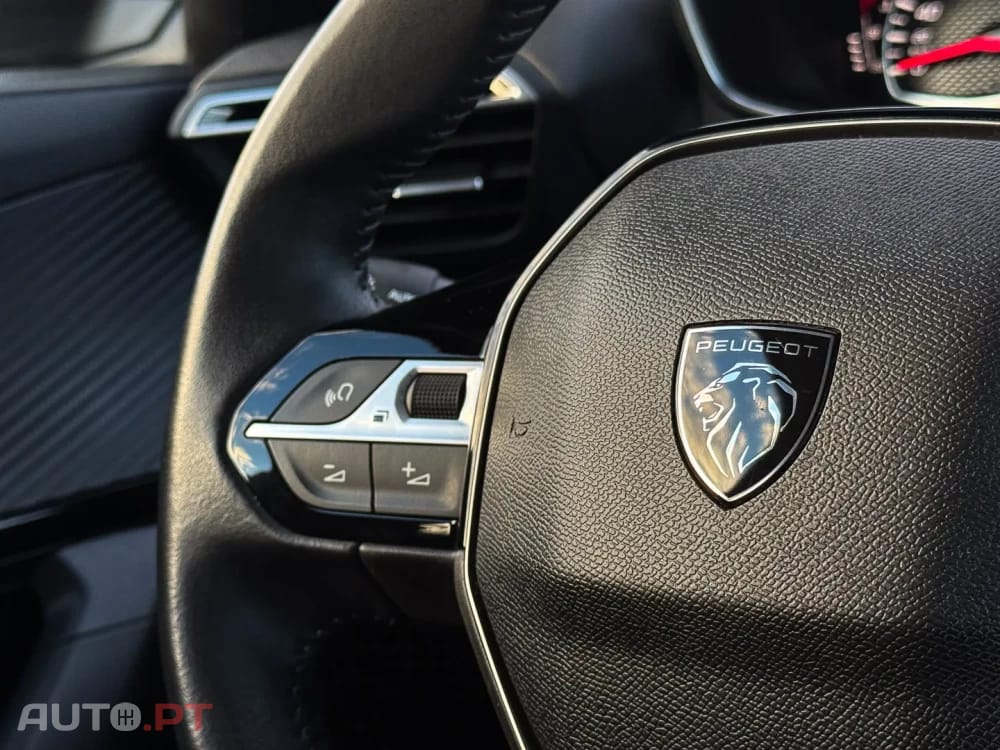 Peugeot 2008 1.2 PureTech Active Pack