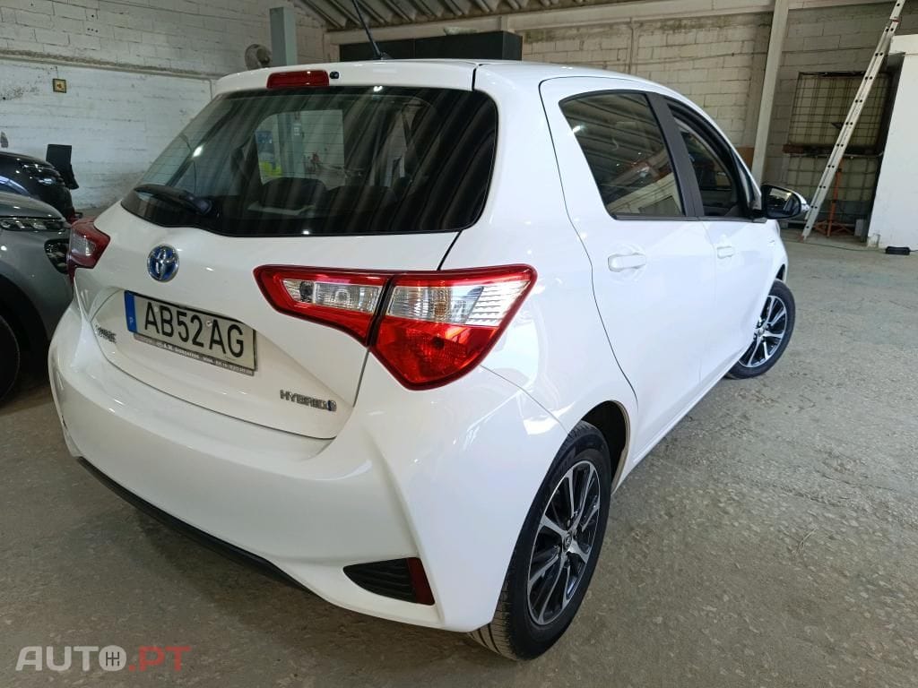Toyota Yaris 1.5 HSD Comfort