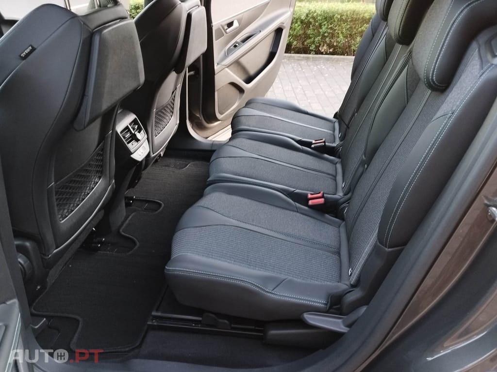 Peugeot 5008 1.2 PureTech Allure Pack EAT8