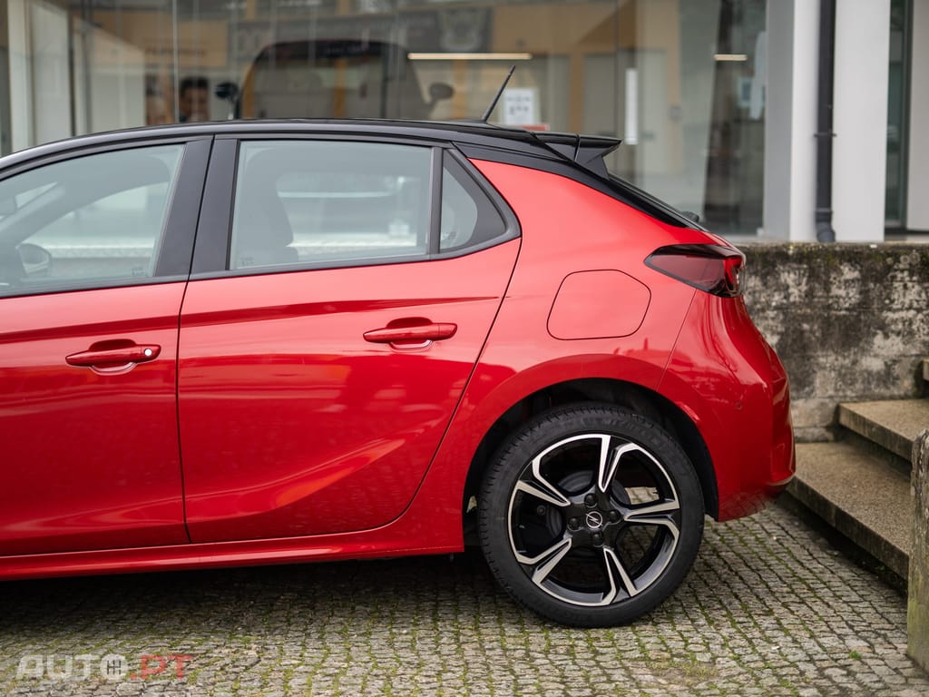 Opel Corsa 1.2 T GS