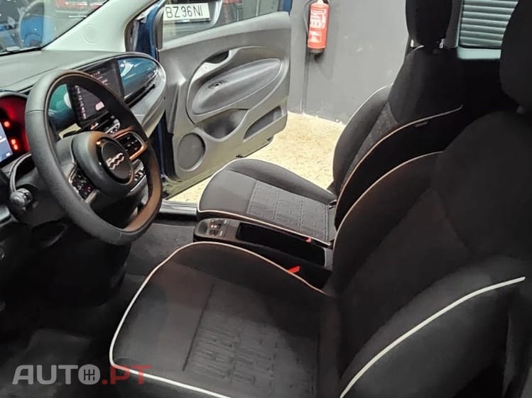 Fiat 500e 42 kWh Icon