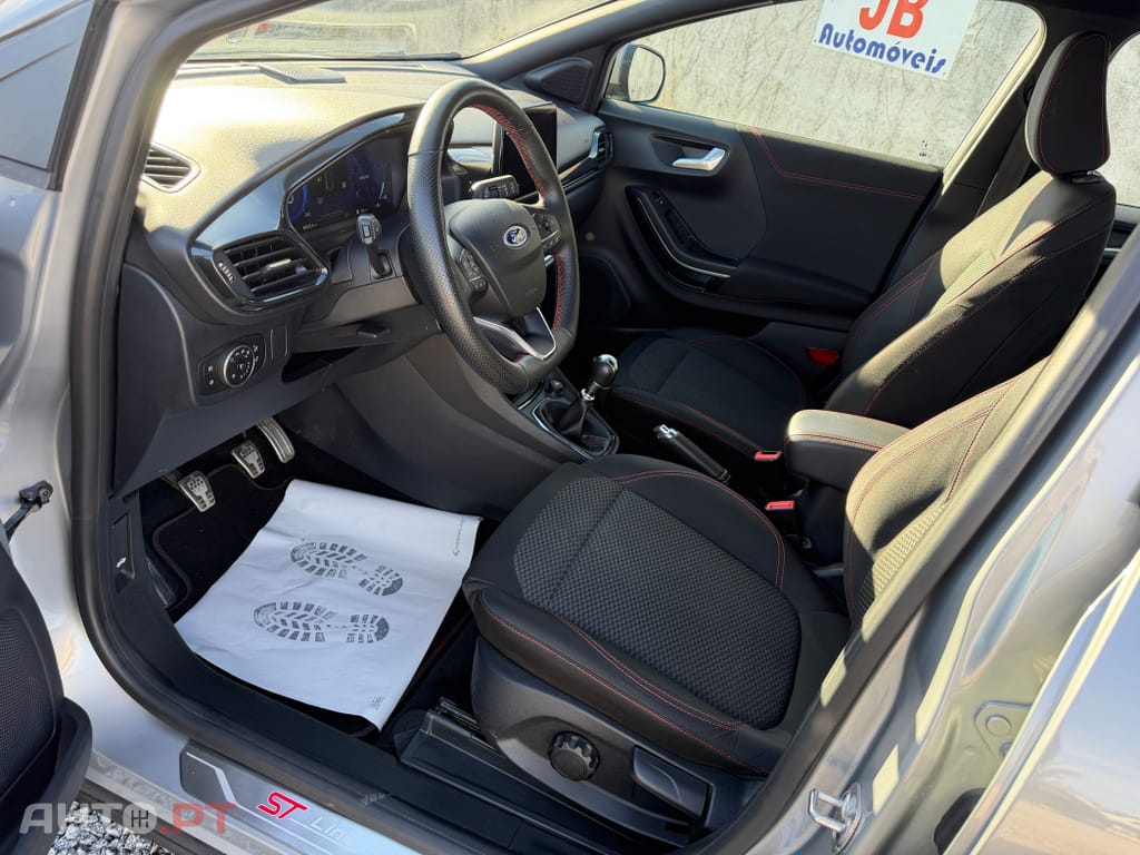 Ford Puma 1.0 EcoBoost Hybrid ST-LINE