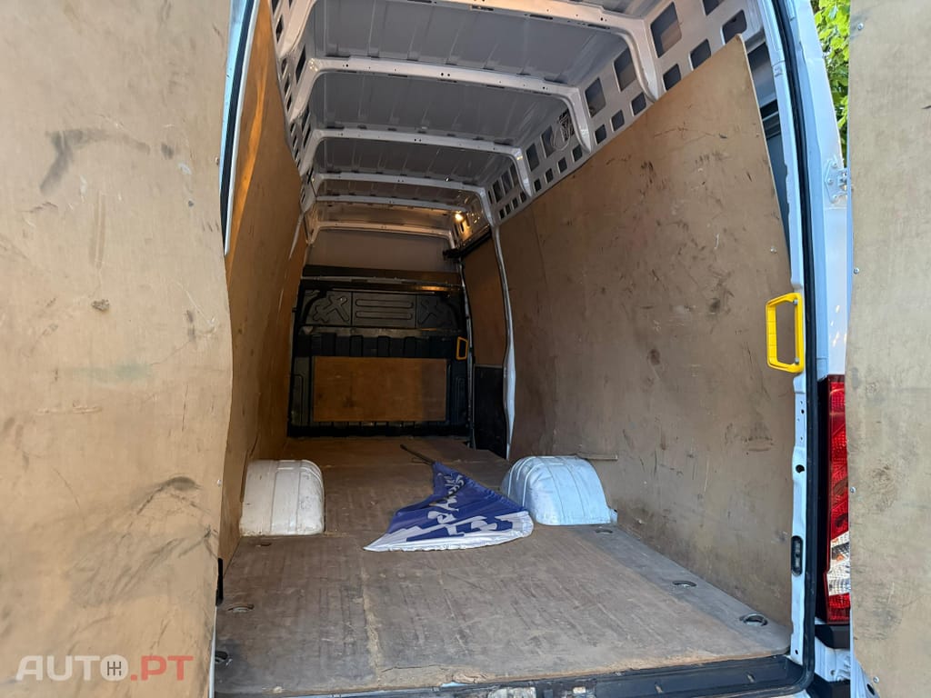 Iveco Daily 2.3 35S16 4100 CD