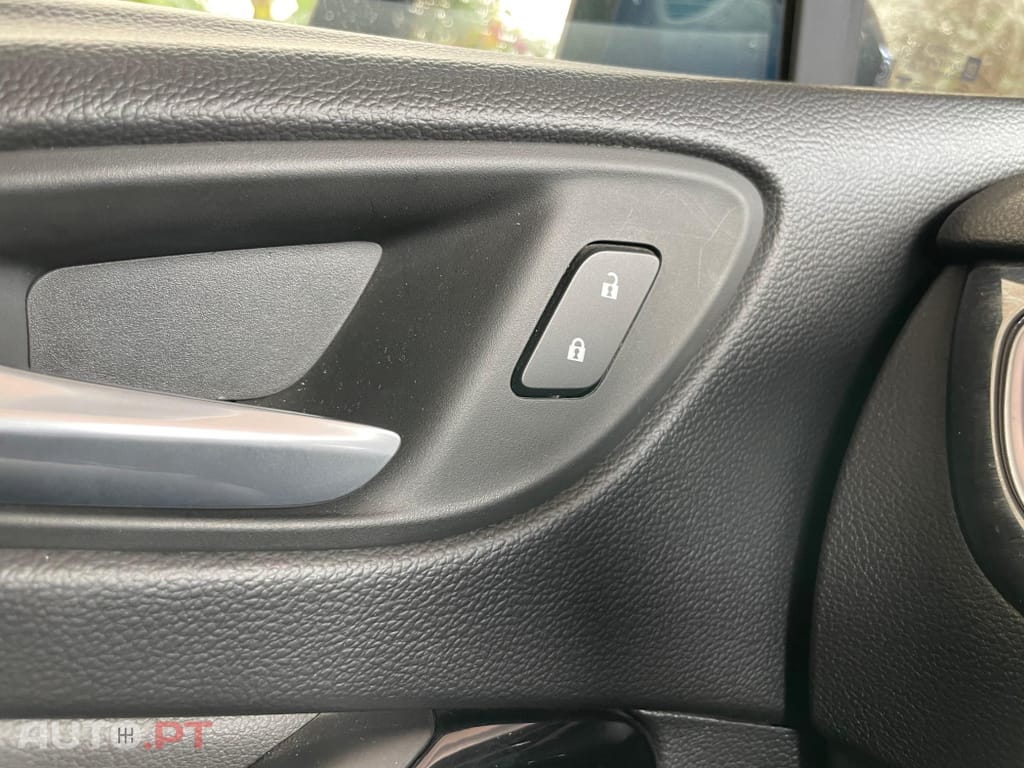 Opel Astra Sports Tourer 1.2 T Elegance